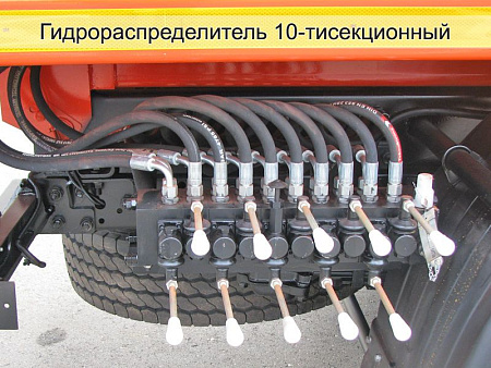 Продажа мусоровоза Мусоровоз с боковой загрузкой КО-440-2N в  Чебоксарах